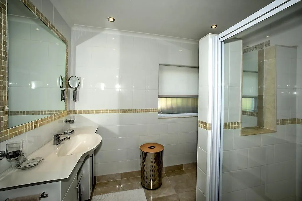 **** Gasthof Hotel Penguinden Simonʼs Town Südafrika